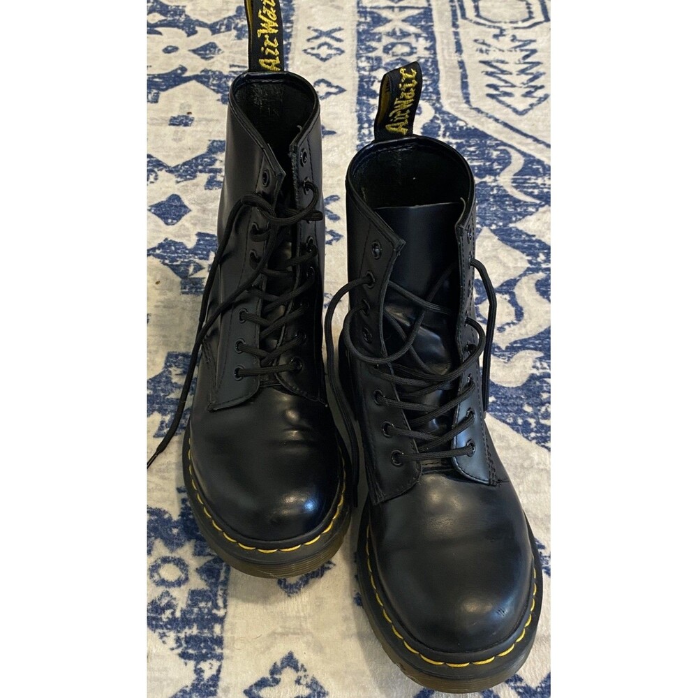 Dr Martens 1460 Boots Womens 8 Black Smooth Leather Combat 8 Eye Lace Up